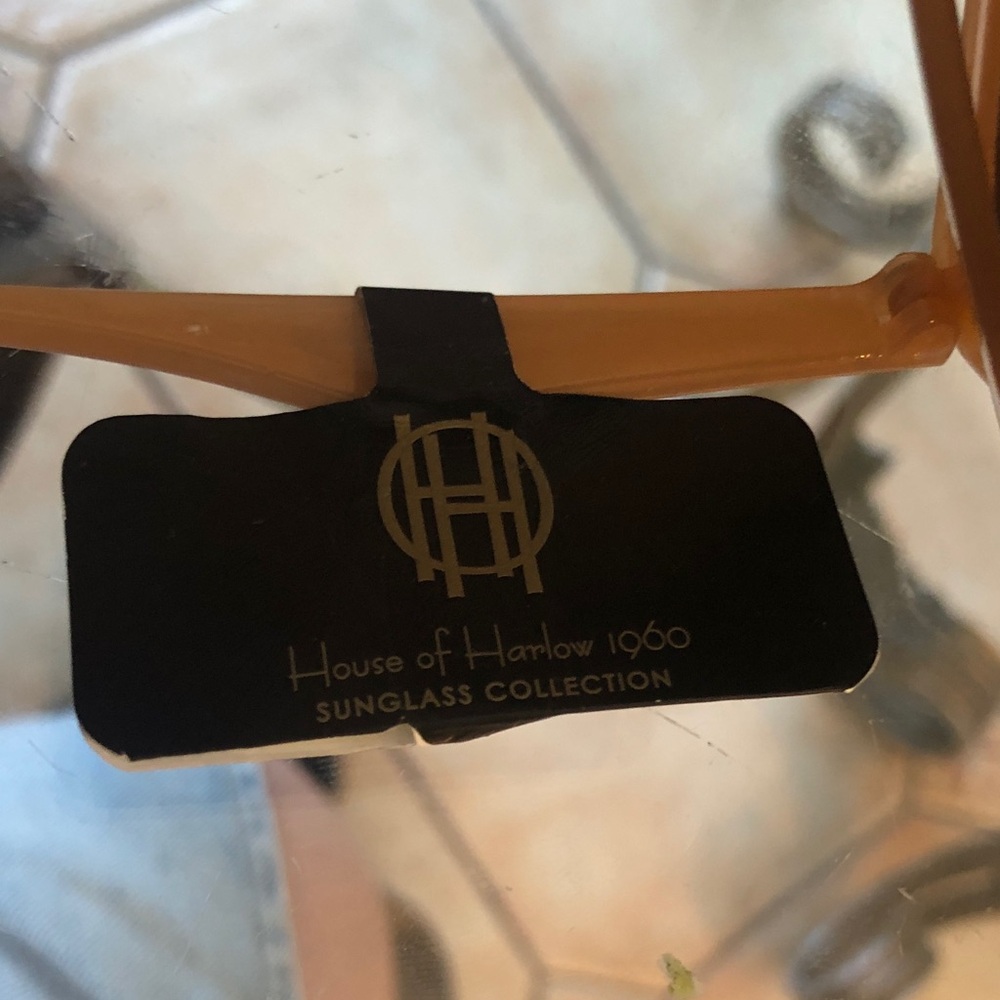 House of Harlow 1960 Tan Cat Eye Sunglasses - Picture 3 of 3